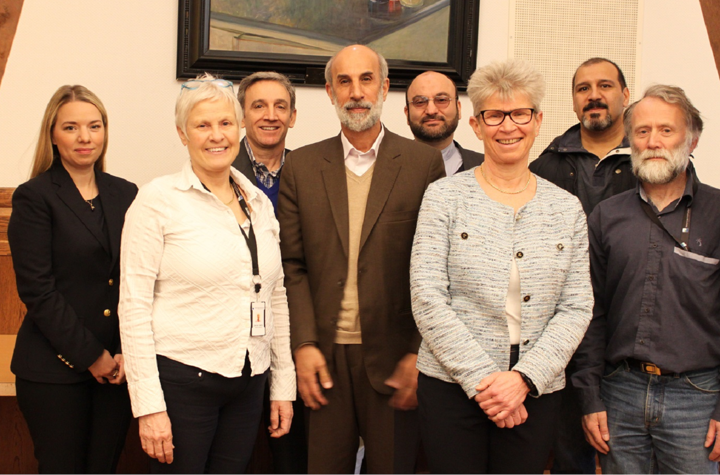 Delegasjonen fra Iran sammen med representanter fra Veterinærinstituttet og Mattilsynet.
Foto: Bryndis Holm.